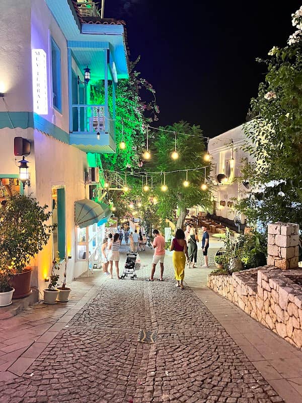 Kalkan Çarşı - Image 1