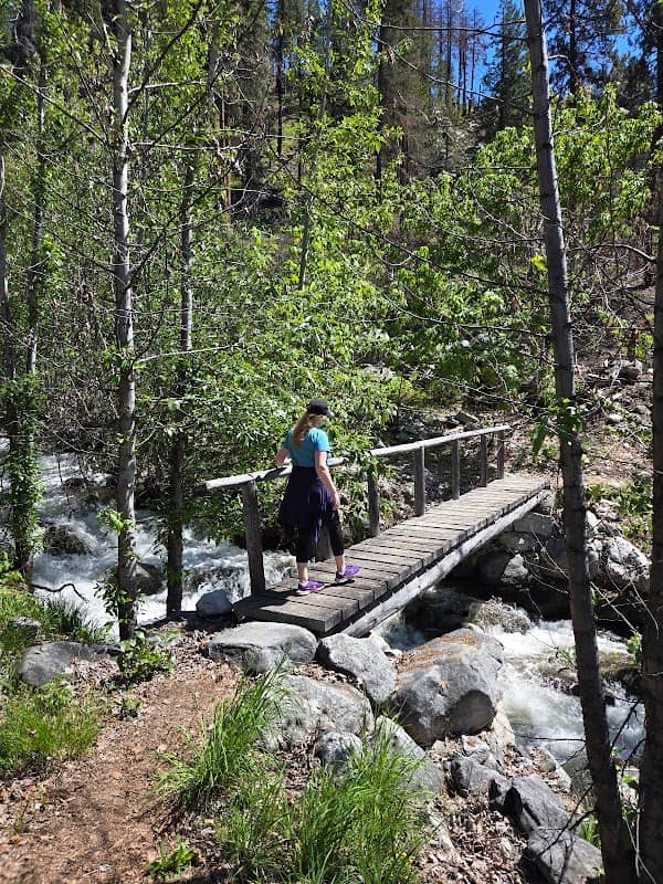 Lakeshore Trailhead - Image 1