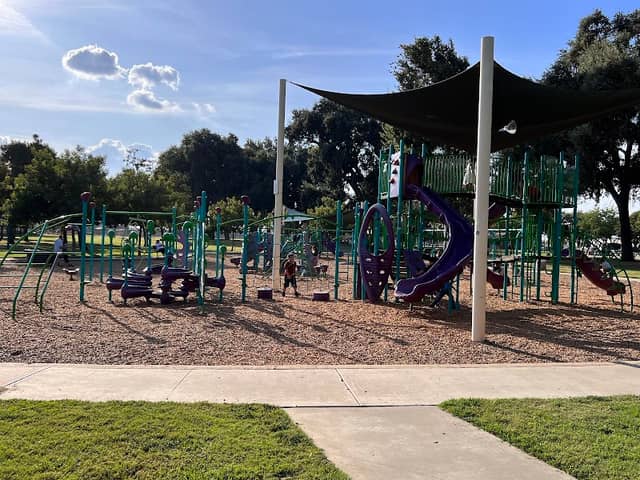 Plaza Park - Image 1