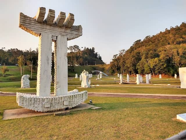 Parque das Esculturas Ilse Teske - Image 1