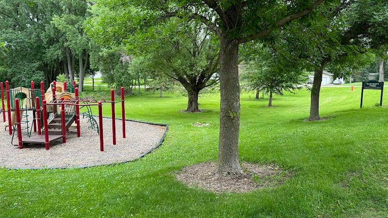 Elmcroft Park - Image 2