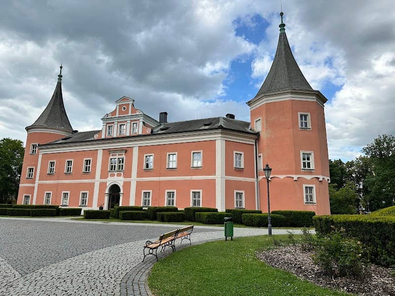 Zámecký Park - Image 1