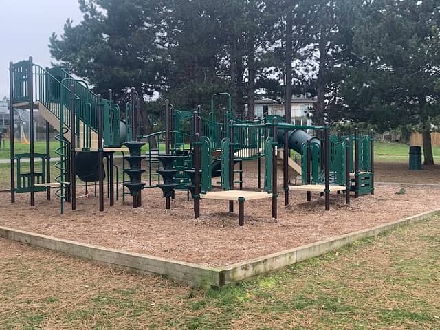 Groveland Gyro Park - Image 3