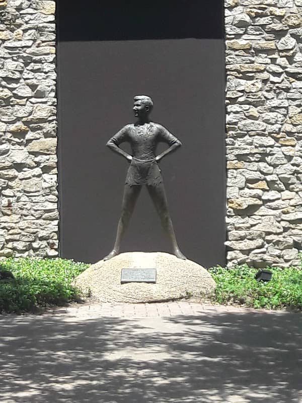 Peter Pan Statue - Image 1