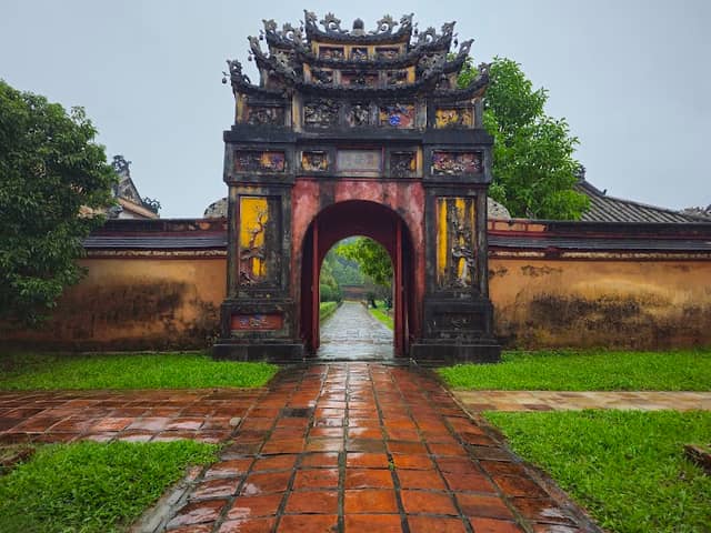 Hue Imperial City - Image 2