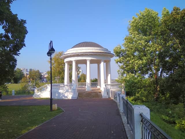 Coastal rotunda - Image 1