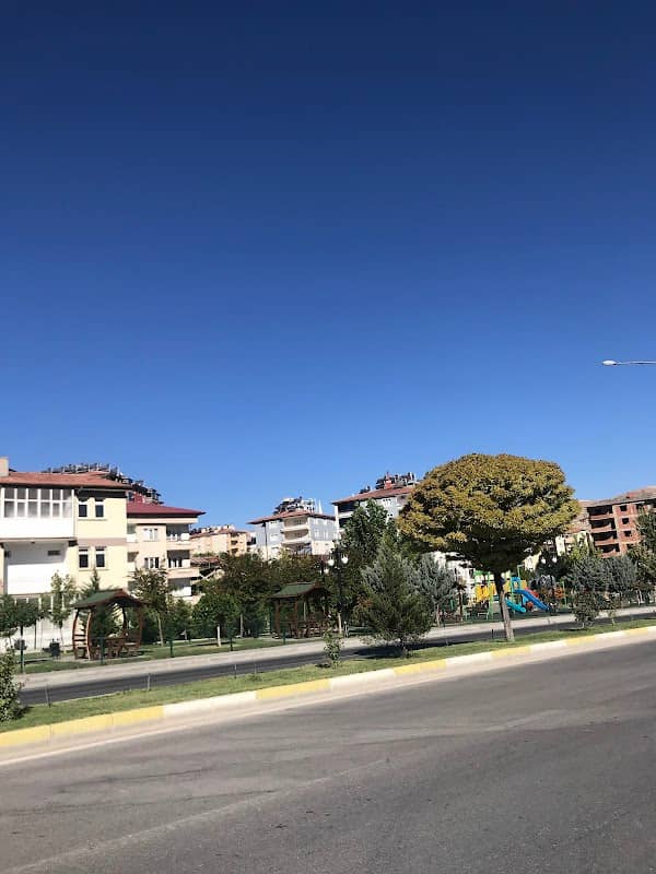 Muhsin Yazıcıoğlu Parkı - Image 1