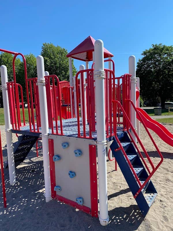 Kinsmen Park - Image 1