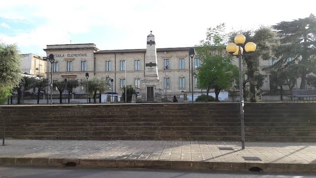 Monumento ai Caduti e Villa Comunale - Image 1