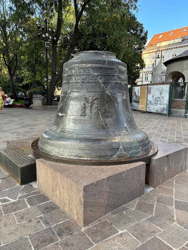 Bell Urban - Image 1