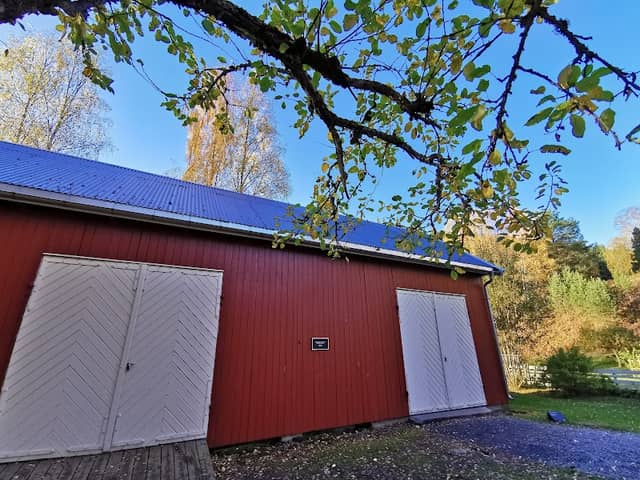 Vognskjulet - Wagon shed - Image 1