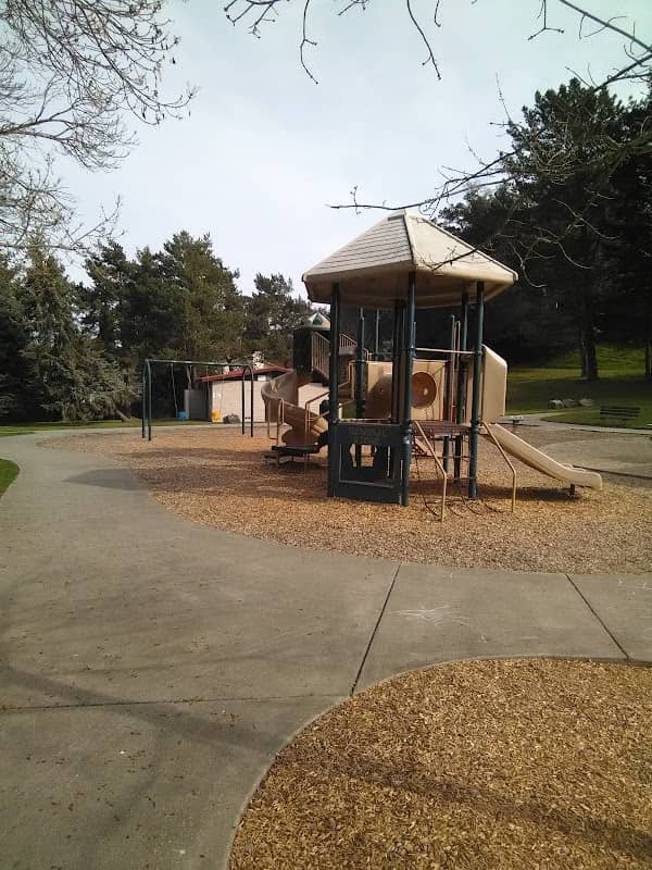 Byron Gibbs Park - Image 1