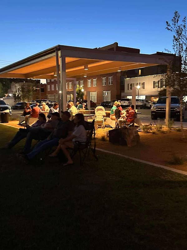 Altus Downtown Park - Image 1