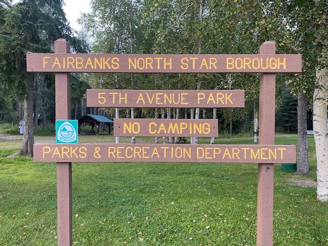 5th Avenue Park - Image 1