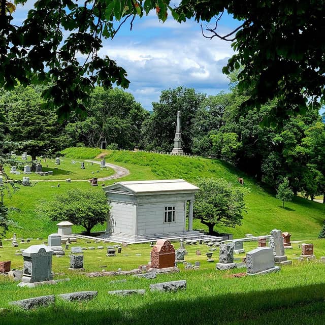 Riverside Cemetery - Image 2