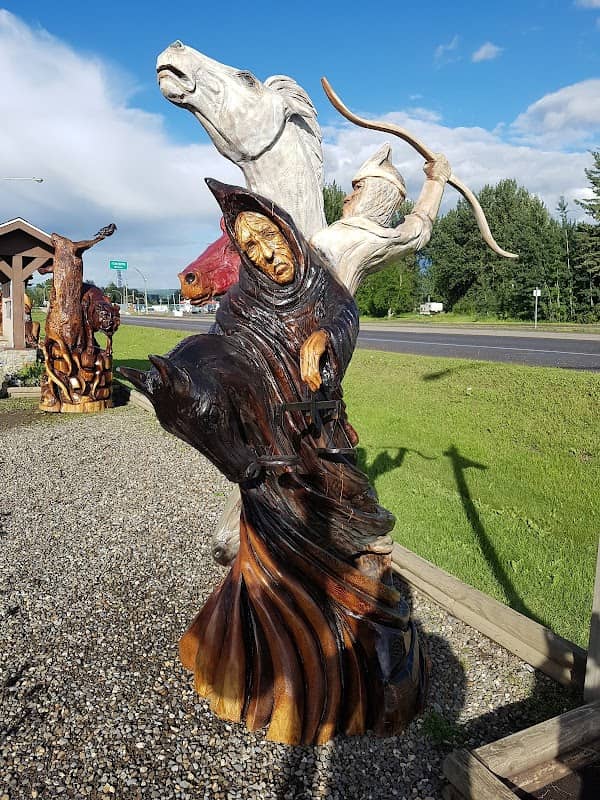 Chainsaw Carvings - Image 1