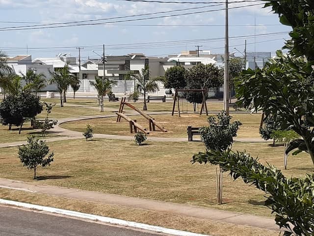 Praça dos Flamboyant's - Image 1