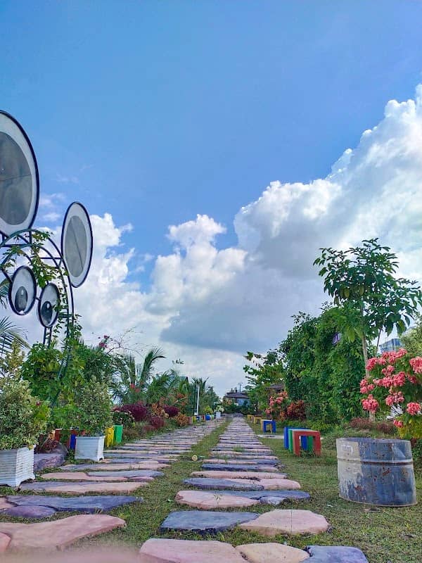 Taman tepian kelay river side - Berau - Image 1