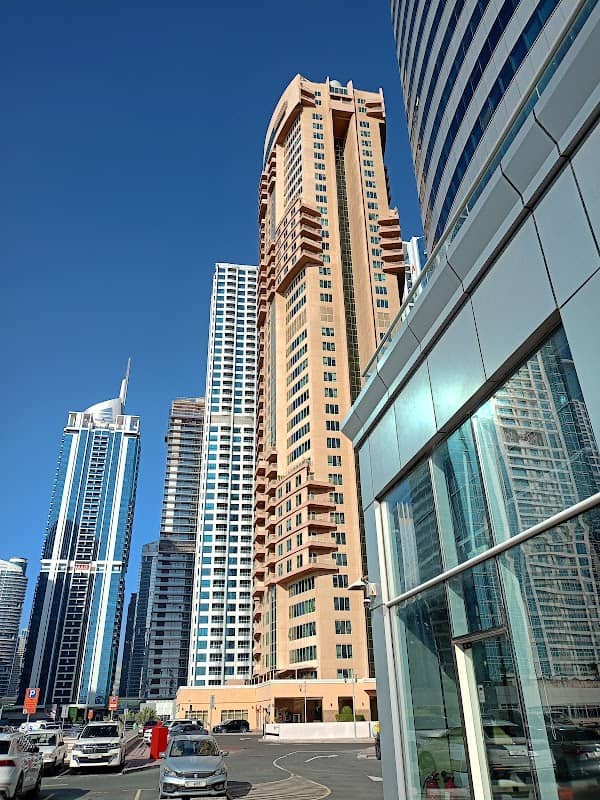 Jumeirah Lake Towers - Image 1