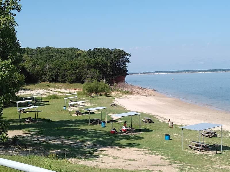 Island View Park - Image 1