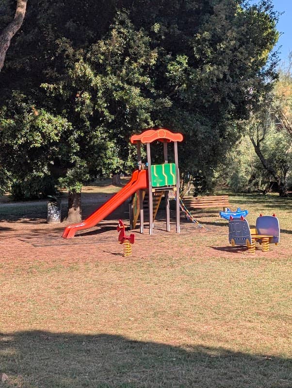 Park - Image 1