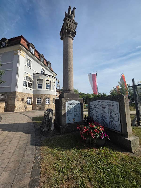 Brunnen am Alten Rathaus Bad Brückenau - Image 1