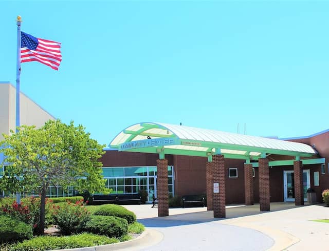 Nienhuis Park Community Center - Image 2