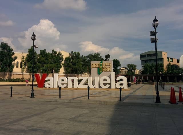Valenzuela City People's Park - Image 1
