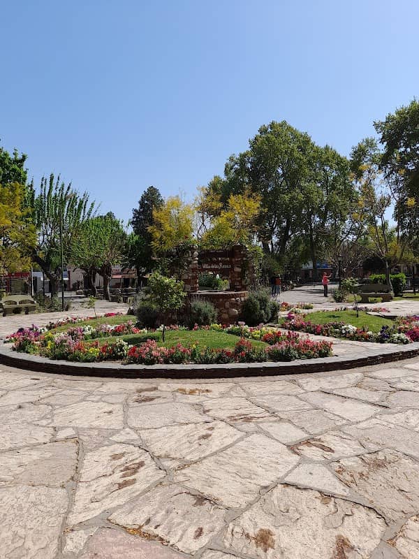 Plaza de Villa de Las Rosas - Image 1