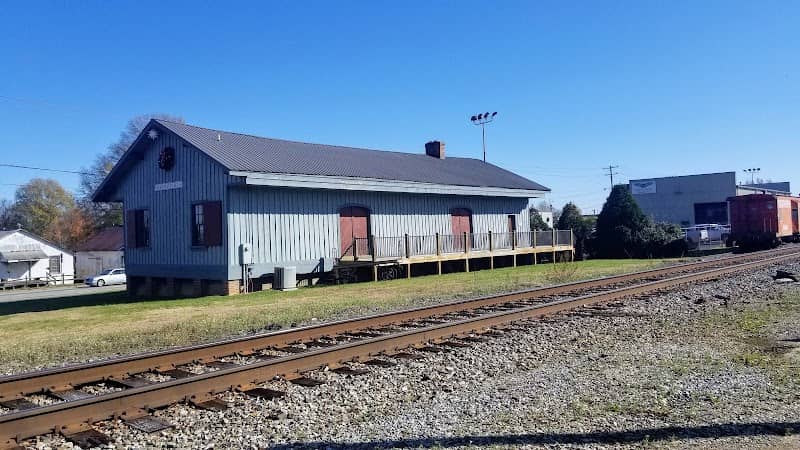 Kernersville Depot - Image 1