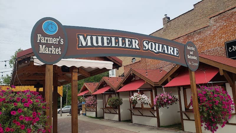 Mueller Square - Image 1