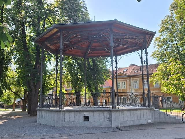 Glazbeni paviljon - Image 1