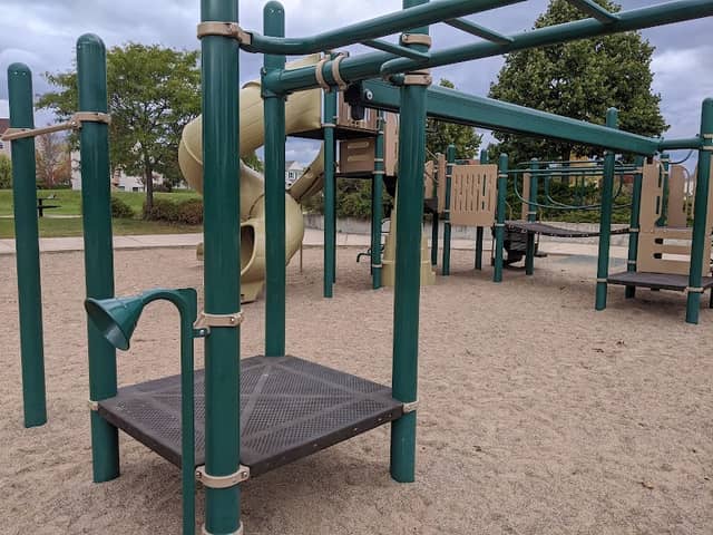 Maple Lakes Park - Image 2
