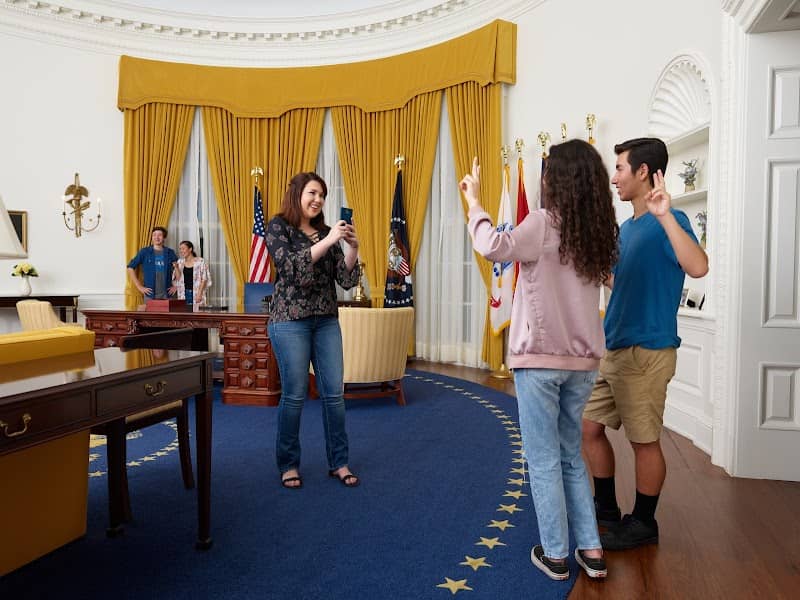 Richard Nixon Presidential Library & Museum - Image 1