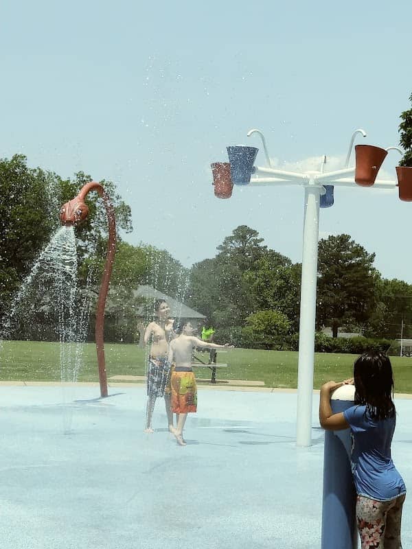 Suggs Water Spray Park - Image 2
