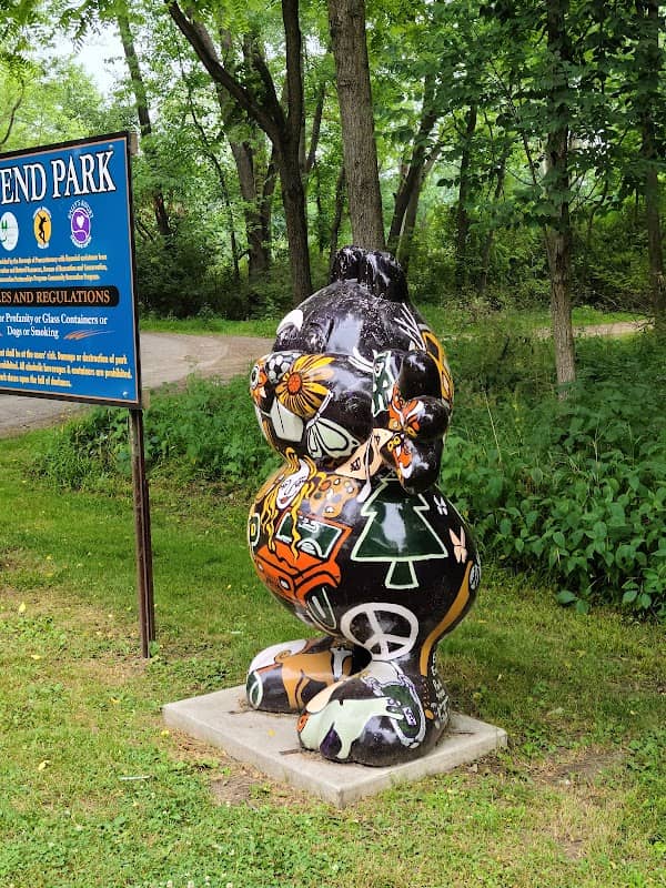 East End Phil Statue - Image 2
