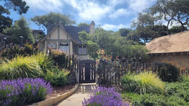 Hansel and Gretel Cottages - Image 3
