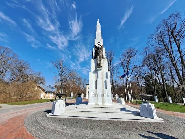 Liberty Monument - Image 1