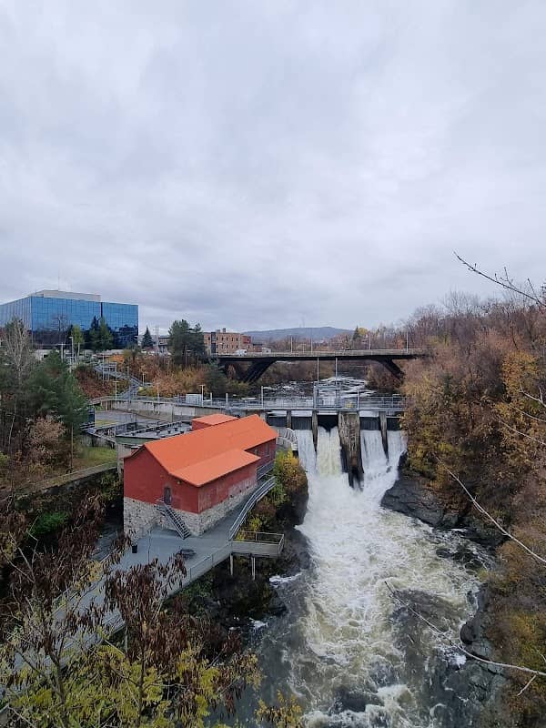 Les chutes de Magog - Image 1