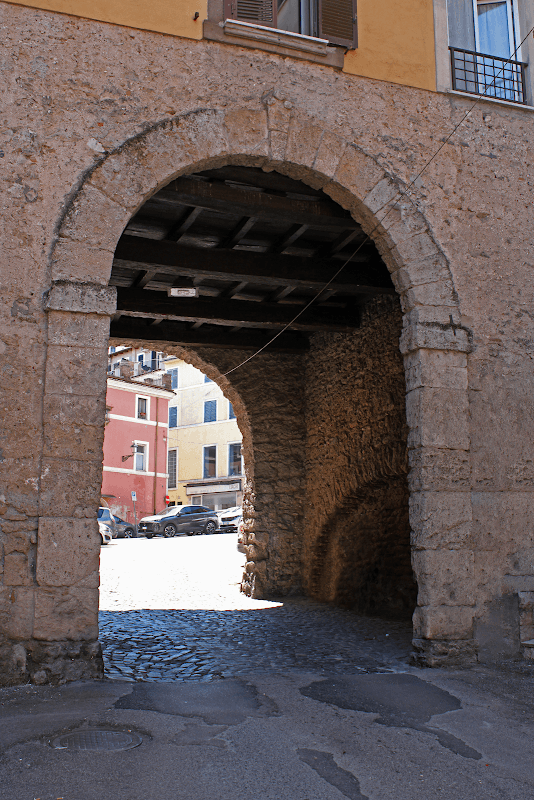 Porta Romana - Image 1