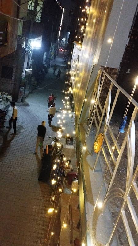Bhati Chowk - Image 1