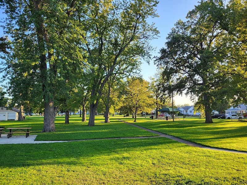 Lakeview Park - Image 2