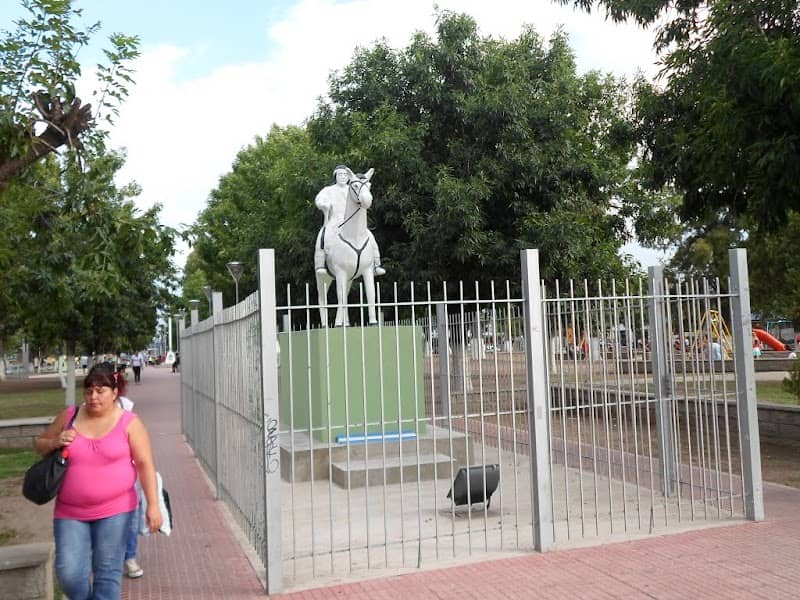 Monumento al Gaucho - Image 2