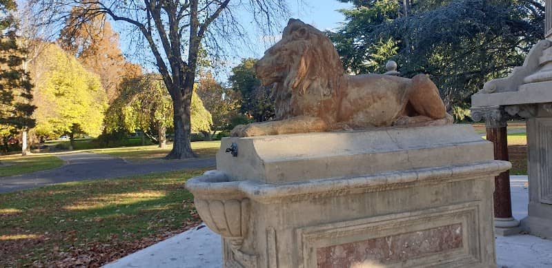 Coronation Fountain The Lions - Image 2