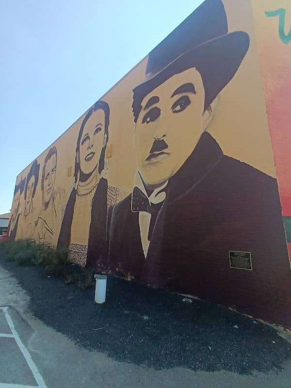 Forever Legends Mural - Image 2