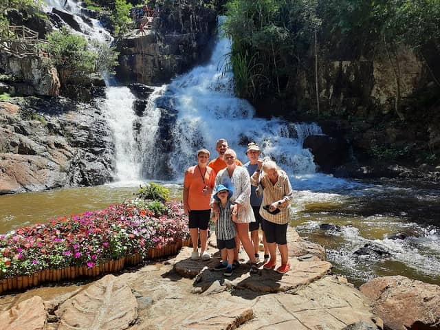 Viet's tour and coffee - Image 1