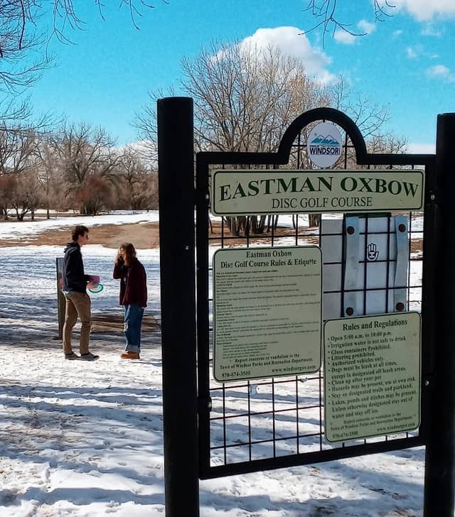 Eastman disc golf parking - Image 1