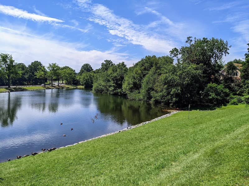 Kentlands Lakes - Image 1