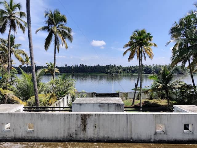 Uzhuvathukadavu Riverside Viewpoint - Image 1