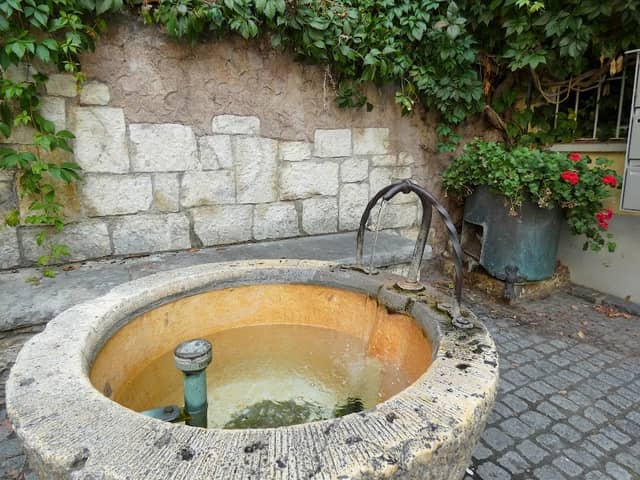 Brunnen - Image 2